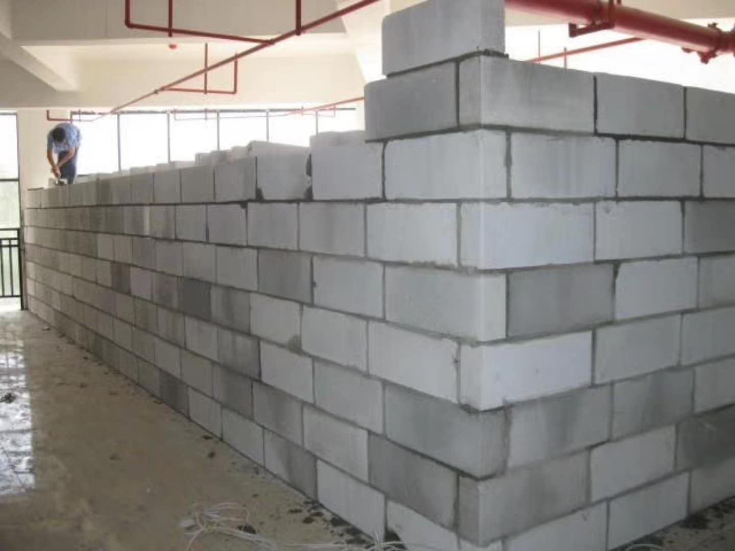 晋中蒸压加气混凝土砌块承重墙静力和抗震性能的研究